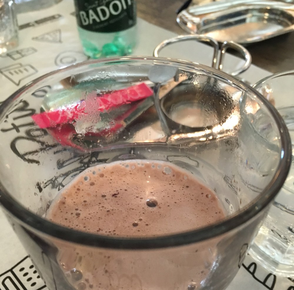 Hot chocolate Folie Douce Badoit